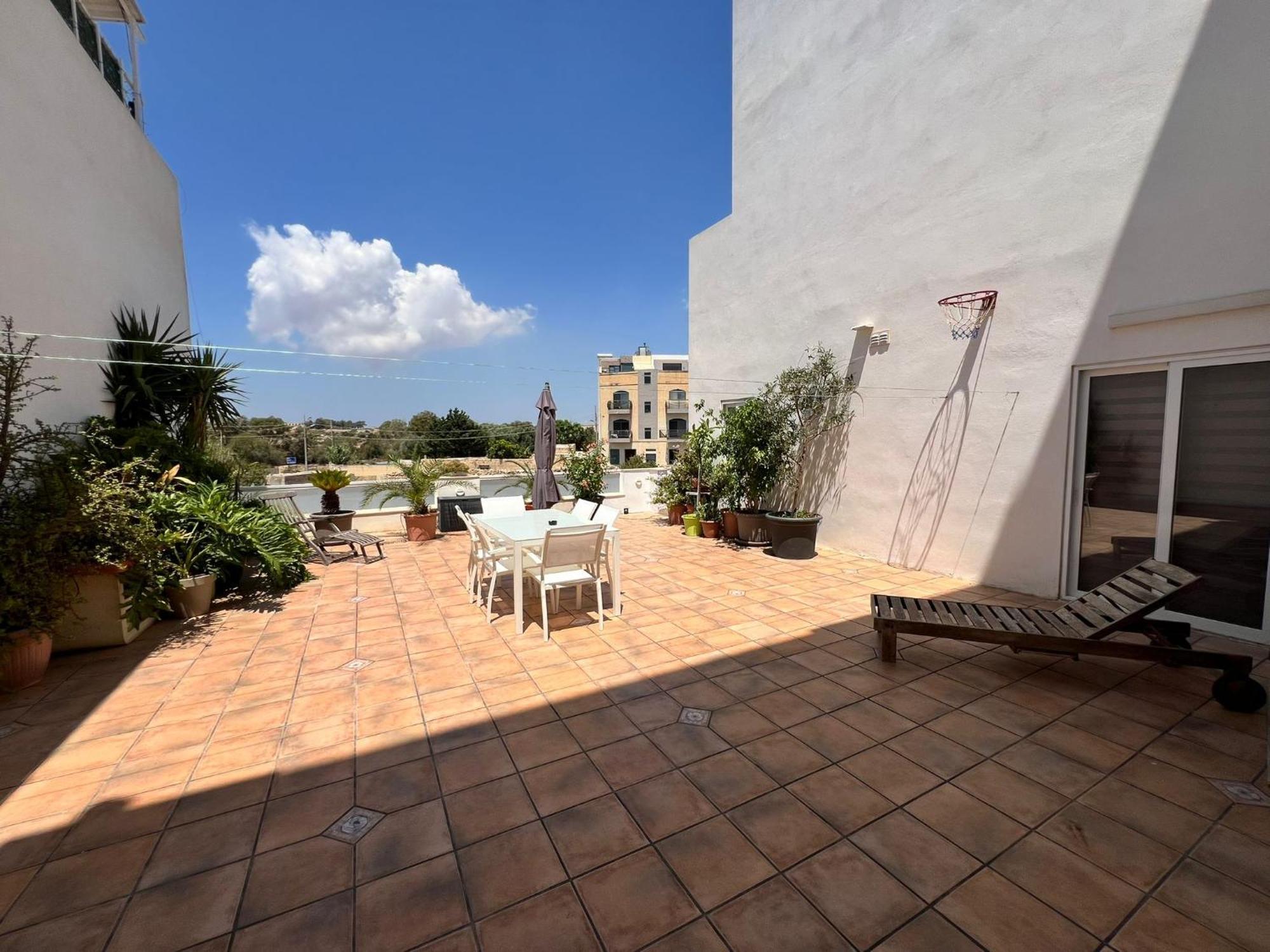 Carousel Apartments Qrendi Eksteriør bilde