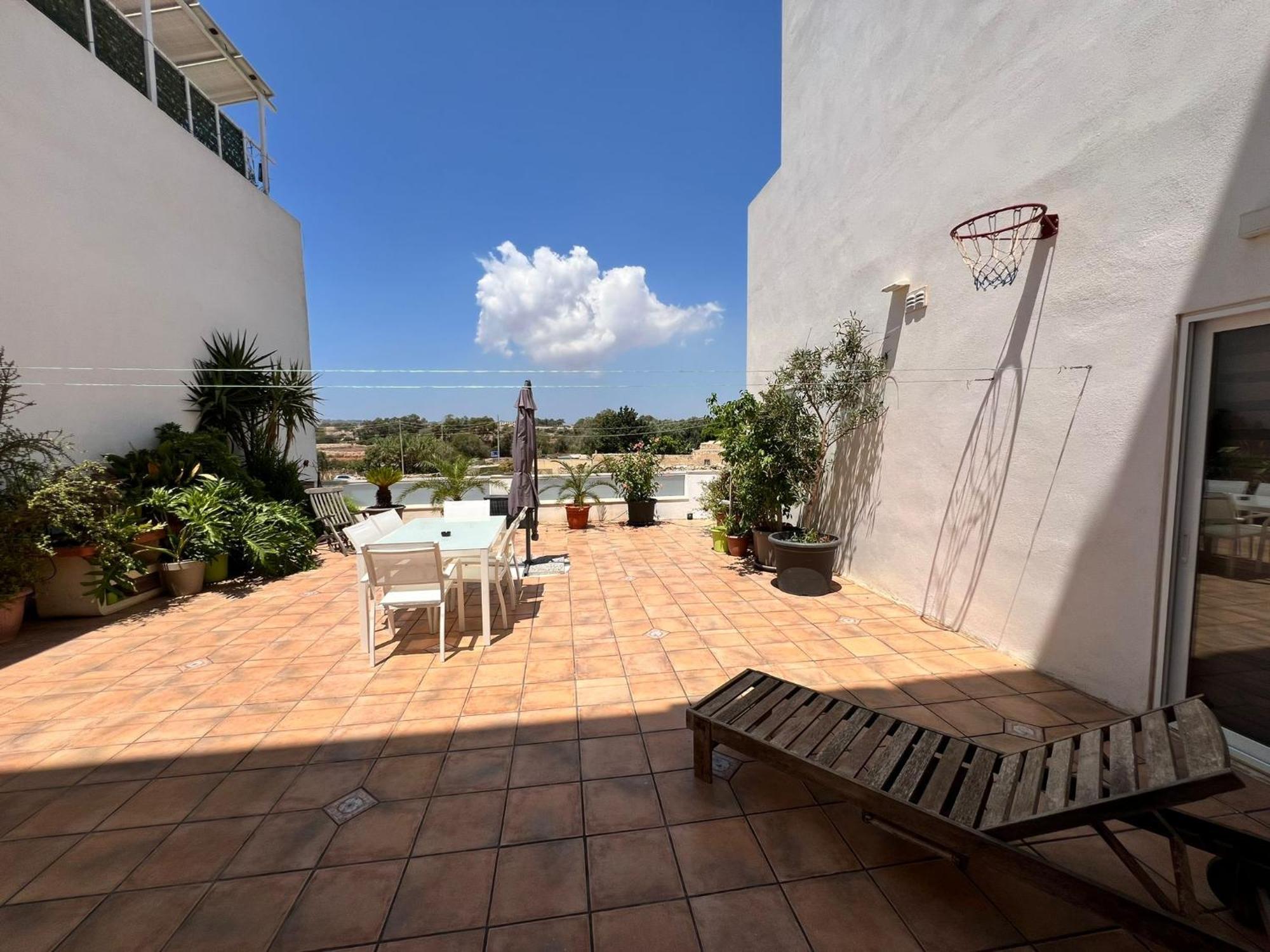 Carousel Apartments Qrendi Eksteriør bilde