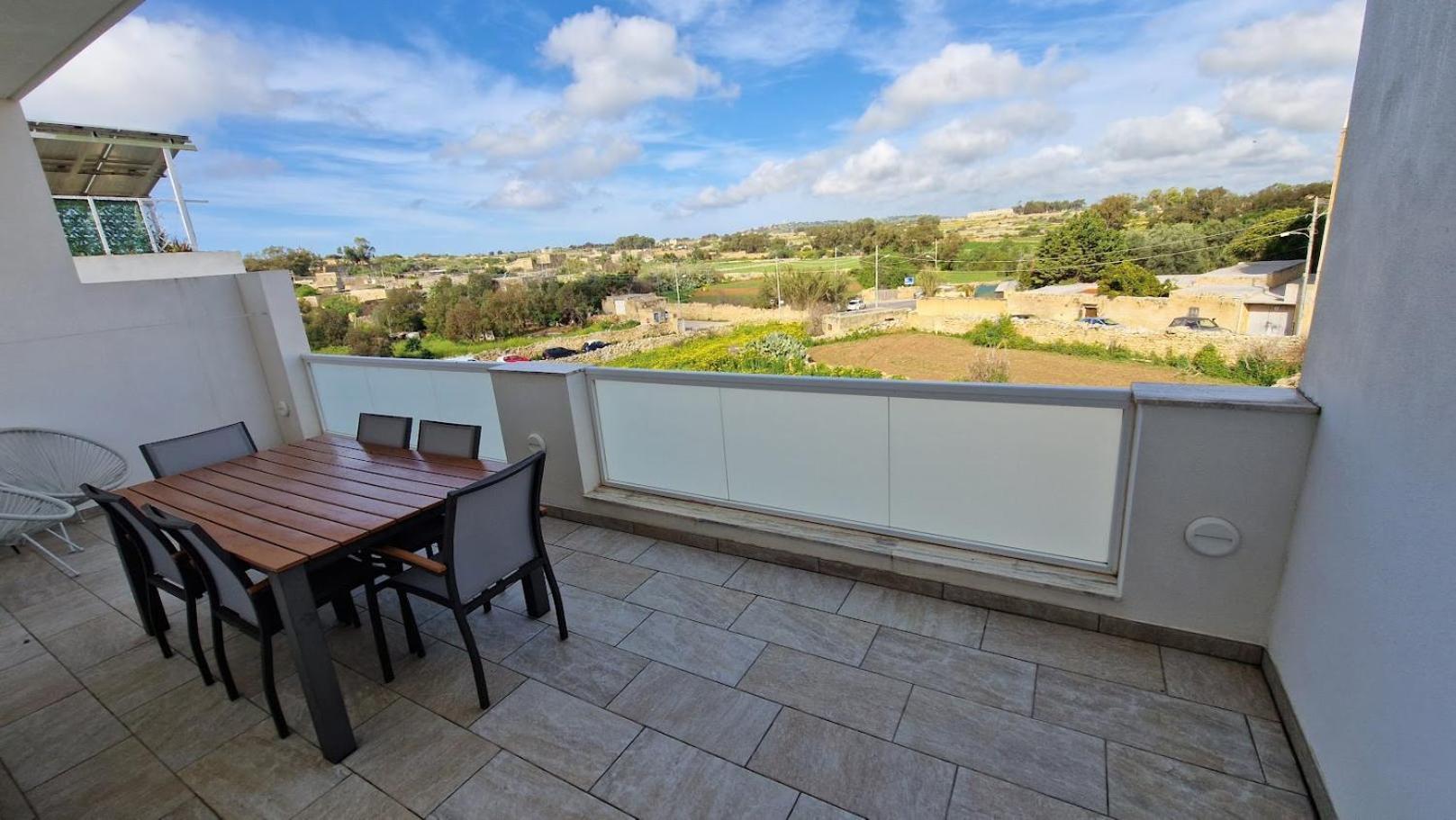Carousel Apartments Qrendi Eksteriør bilde
